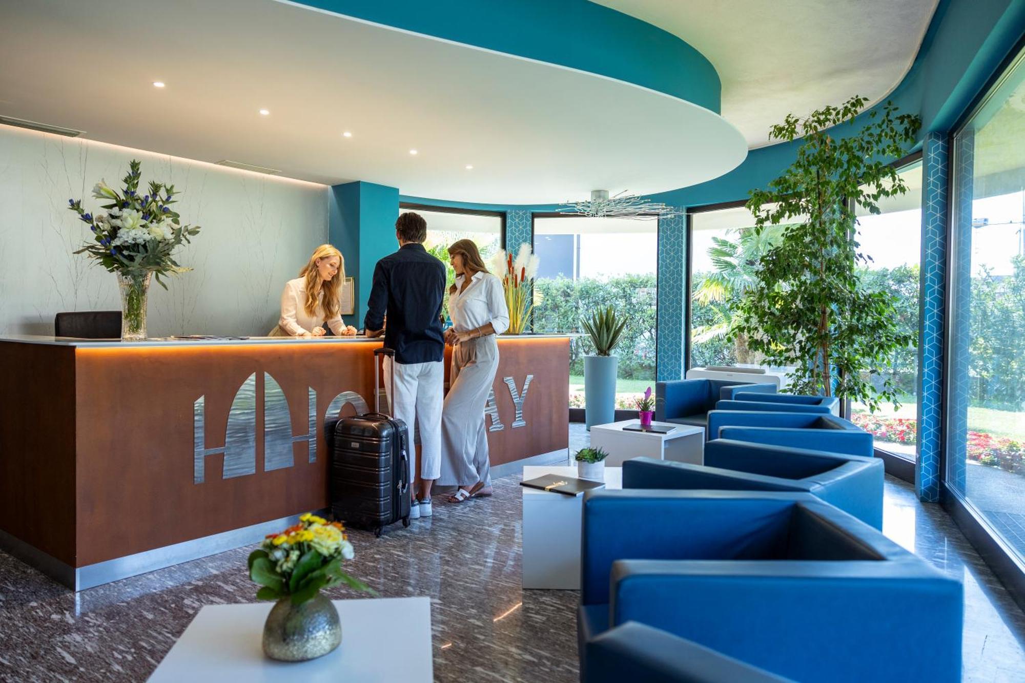 Hotel Holiday Sport & Relax Torbole Sul Garda Luaran gambar