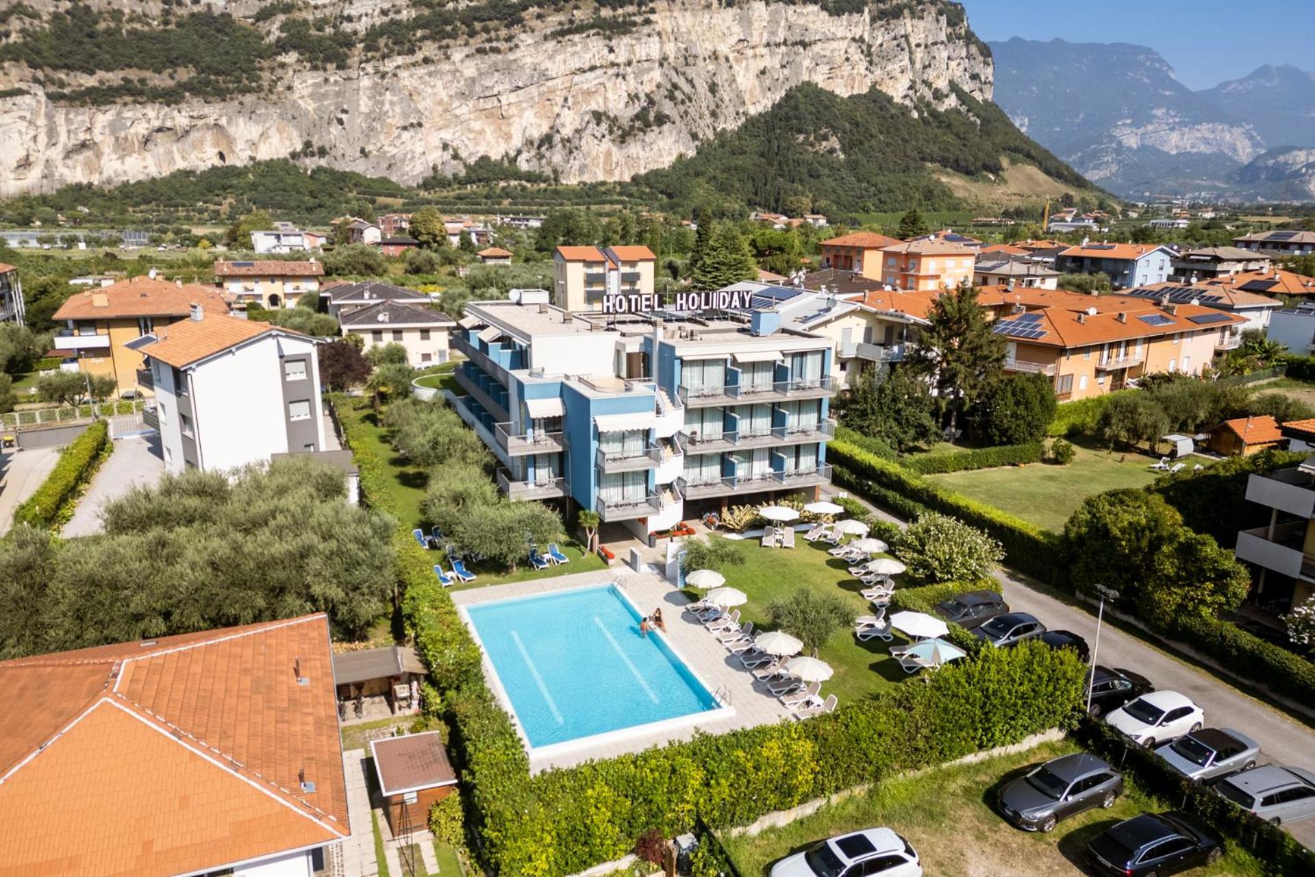 Hotel Holiday Sport & Relax Torbole Sul Garda Luaran gambar