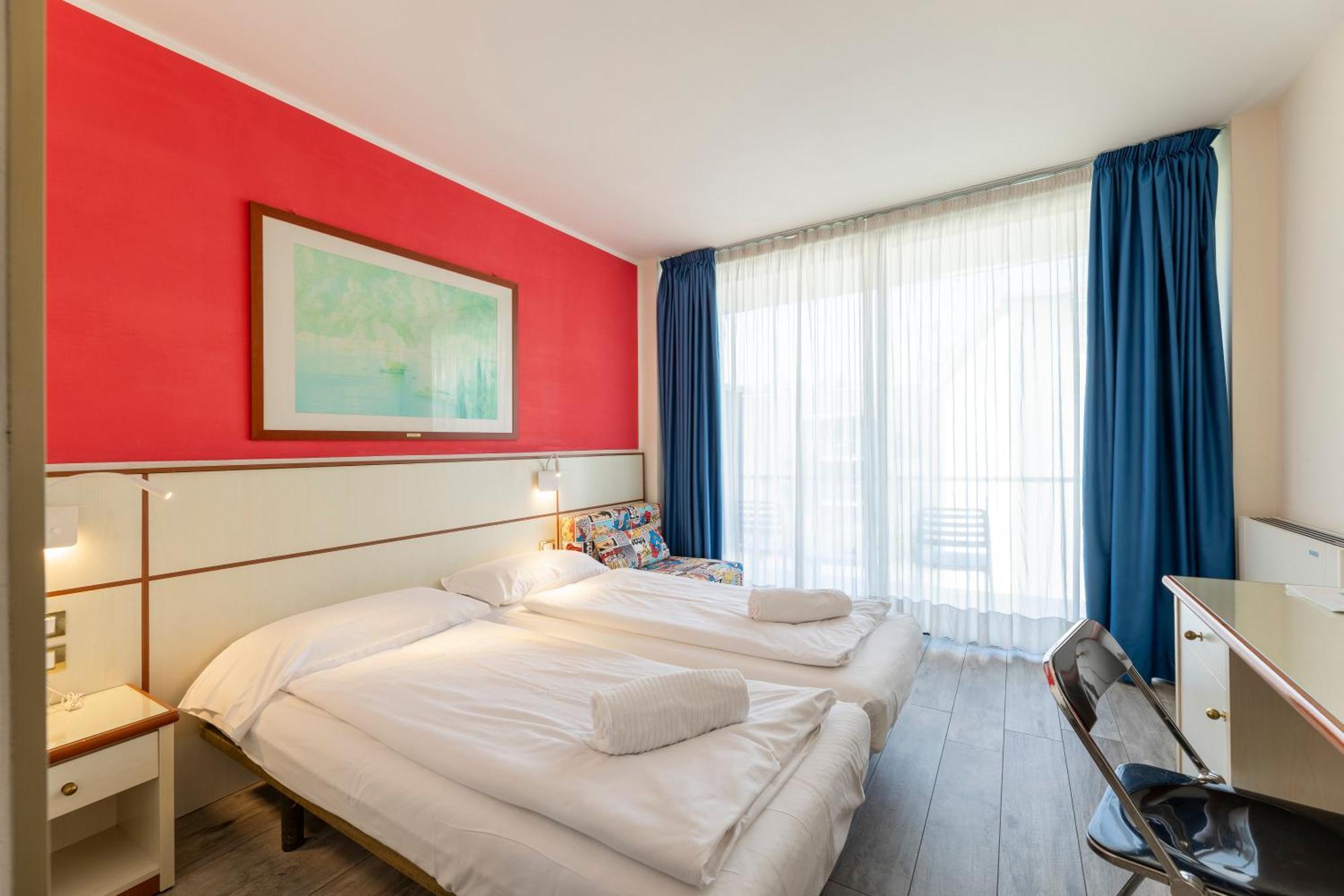 Hotel Holiday Sport & Relax Torbole Sul Garda Luaran gambar